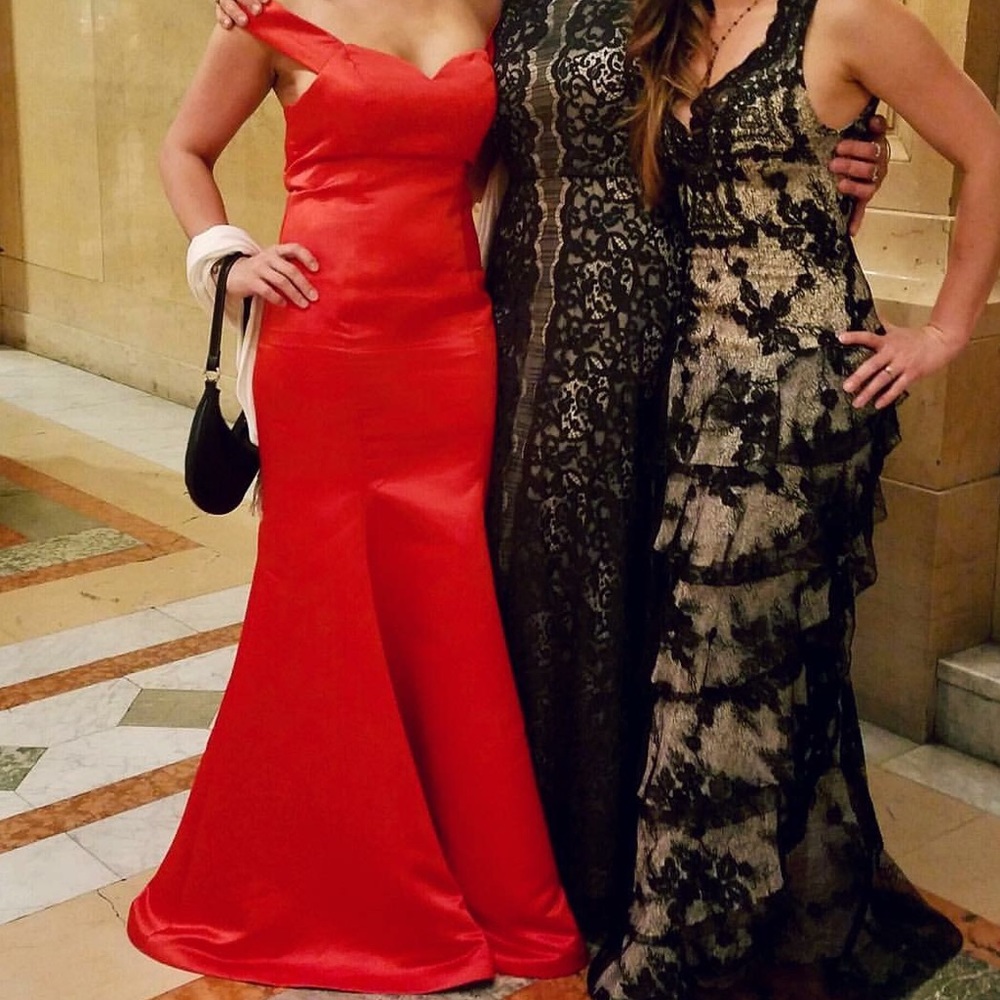 Red Mermaid Gown/Dress  great for NYE party🎉🎊